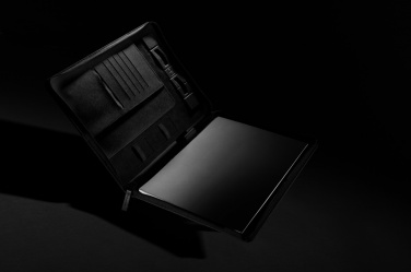 Logotrade Firmengeschenke das Foto: Swiss Peak Heritage RCS rPU A4 Portfolio mit Reißverschluss