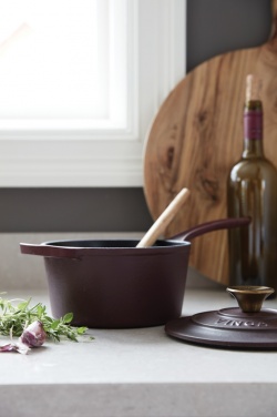 Logotrade promotional giveaway picture of: VINGA Monte enamelled cast iron pot 1,9L