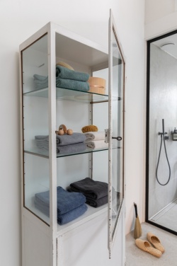 Logotrade promotional merchandise photo of: Ukiyo Sakura AWARE™ 500 gsm bath towel 70x140cm