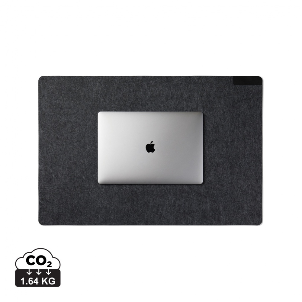 Logotrade promotional giveaway image of: VINGA Albon GRS recycled felt desk pad
