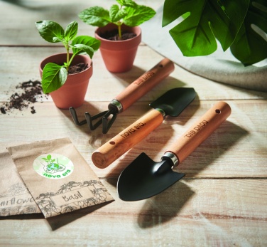 Logotrade promotional item image of: 3 garden tools  in RPET pouch