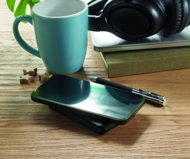 Logotrade corporate gift image of: Foldable magnetic charger 15W