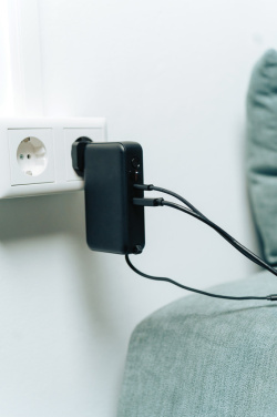 Logotrade promotional gifts photo of: Urban Vitamin Eureka hybrid GANcharger 10000mah powerbank65W