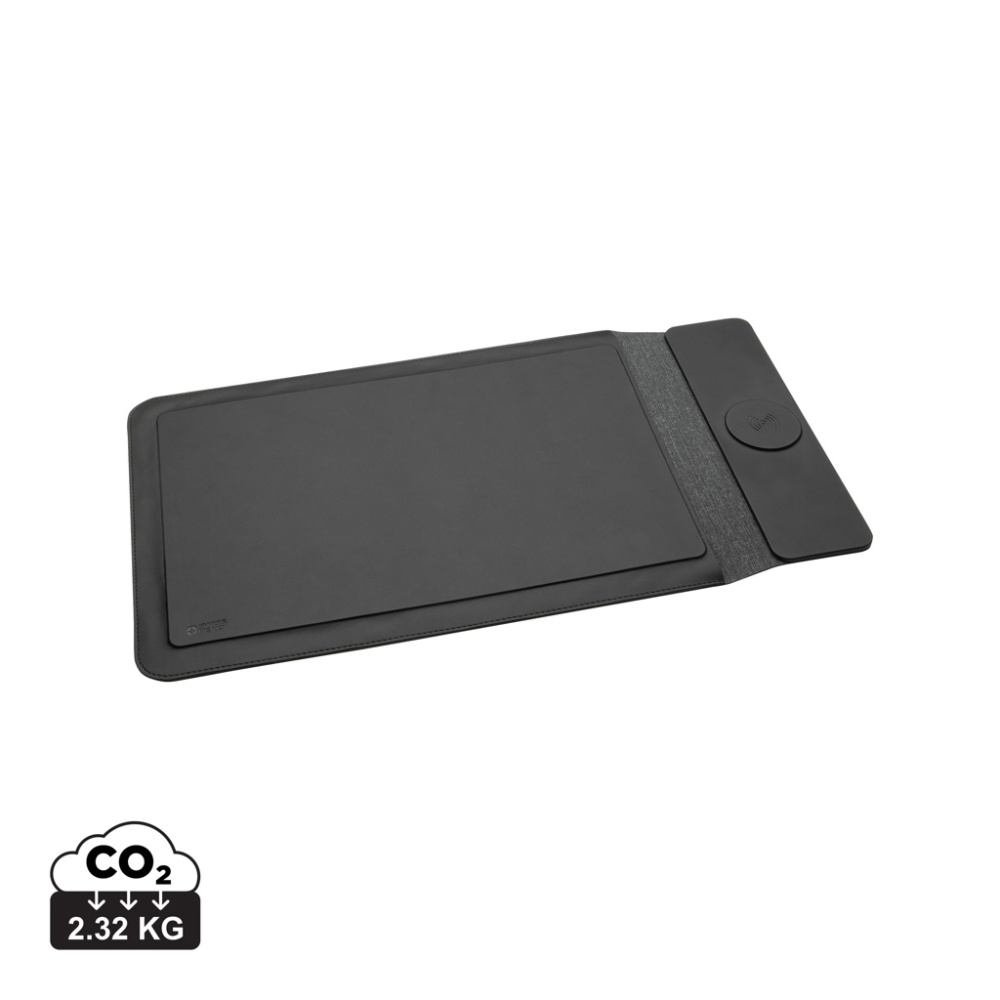 Logotrade promotional item image of: Swiss Peak 15W magnetic charging laptop sleeve 14-15,6"