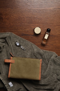 Logotrade reklaamtoote foto: VINGA Bosler GRS taaskasutatud lõuendist tualett-tarvete kott