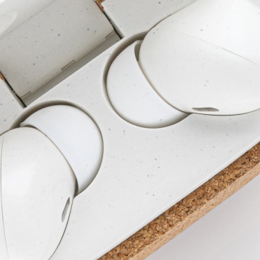 Logo trade ärikingitused foto: Oregoni RCS taaskasutatud plastikust ja korgist TWS kõrvaklapid