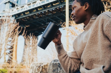 Logo trade ärikingituse pilt: Embrace deluxe roostevabast terasest termoskruus, 900 ml