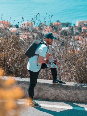 Logo trade meened foto: Bobby Hero Väike vargusevastane seljakott