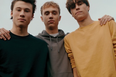 Logo trade meened foto: Iqoniq Zion taaskasutatud puuvillast pusa