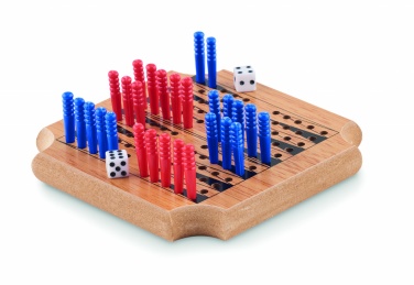 Logo trade meened foto: 4-osaline rannasõidukomplekt