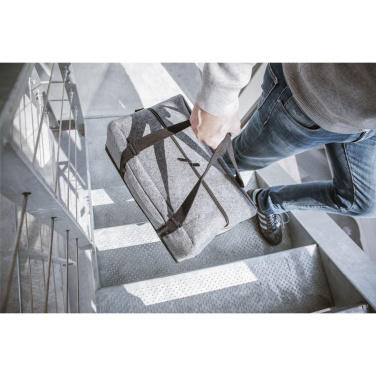 Logotrade firmakingituse foto: Feltro GRS RPET Weekend Bag reisikott