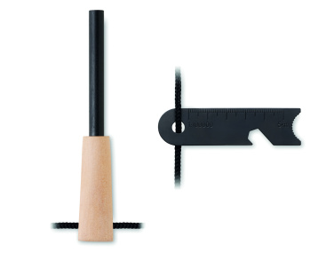 Logotrade meene foto: FUEGOR männipuidust süütevahendite komplekt