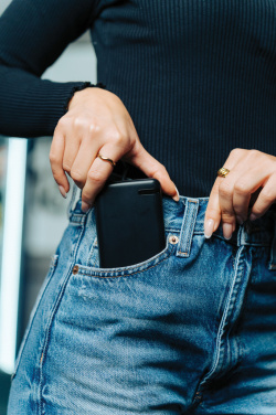 Logotrade firmakingituse foto: Urban Vitamin Menlo Park RCS plastist 20 000 akupank