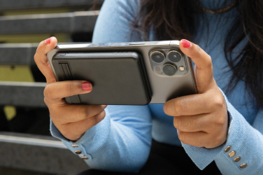 Logo trade reklaamtooted foto: Zen RCS plastk 5000 mah 5W magnetiline bambusest akuank