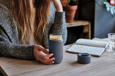 Logo trade reklaamkingitused foto: Black+Blum klaasist reisikruus 340ml