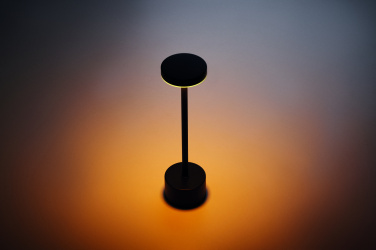 Logo trade ärikingitused foto: BISTRO alumiiniumist laualamp