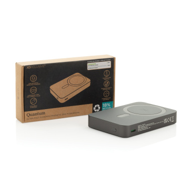 Logotrade reklaamtoote foto: Quantum RCS ülikiire 10 000 mAh magnetiline 25W akupank