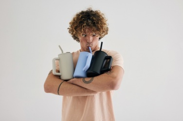 Logo trade liikelahjat mainoslahjat kuva: Cube RCS -sertifioitu muki kierrätetystä teräksestä 800ml