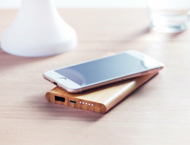 Logo trade mainoslahja ja liikelahja tuotekuva: Bambu varavirtalähde 6000mAh ARENA