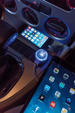 Logotrade dovana nuotrauka: Galingas dviejų jungčių automobilinis įkroviklis