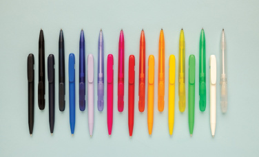 Logotrade korporatīvās dāvanas foto: Devin GRS sertificēta RABS pildspalva caurspīdīga