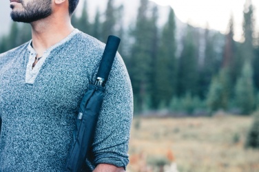 Logotrade korporatīvās dāvanas foto: Swiss Peak Aware™ īpaši viegls manuāls 25” alumīnija lietussargs