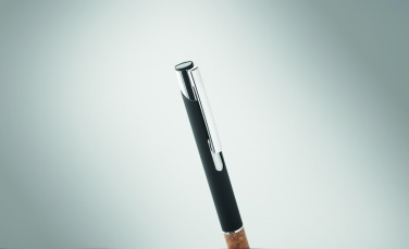 Logotrade ziemassvētku dāvanas foto: Lodīšu pildspalva, kas izgatavota no alumīnija ar korķa rokturi