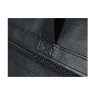 Лого трейд pекламные подарки фото: Дорожная сумка Voyager Weekend Bag